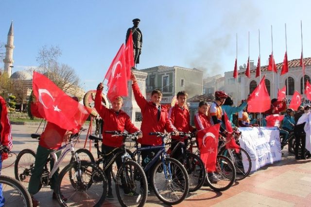 Pedallar Atatürk için çevrildi Timeturk