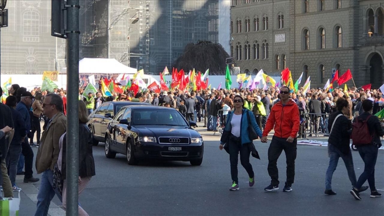 İsveç'ten PKK itirafı! 'Dağa gönderiyorlar...'