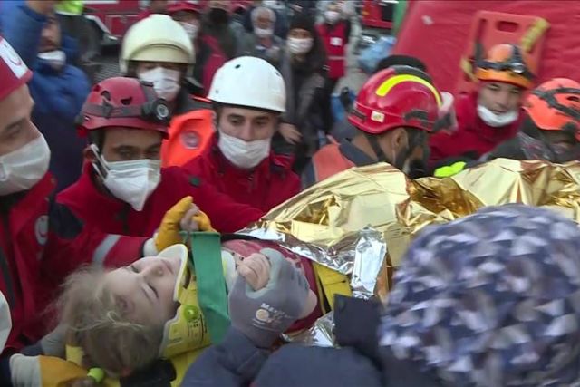 Turkey: 3-year-old Girl Rescued 65 Hours After Quake - Timeturk Haber