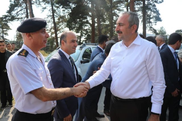 Adalet Bakanı Gül, Aladağ Gençlik Kampı'nı ziyaret etti Timeturk Haber