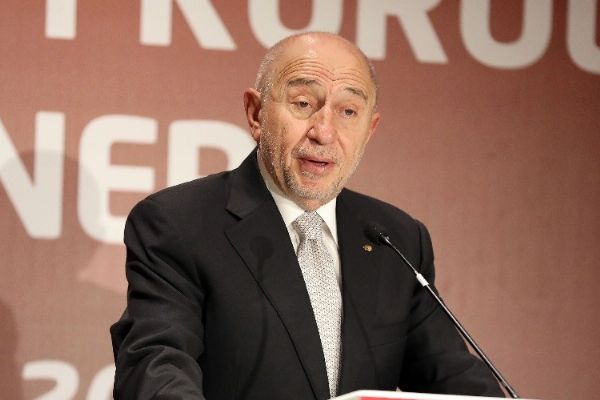 TFF Başkanı Özdemir Fenerbahçe üyeliğinden istifa etti Timeturk Haber