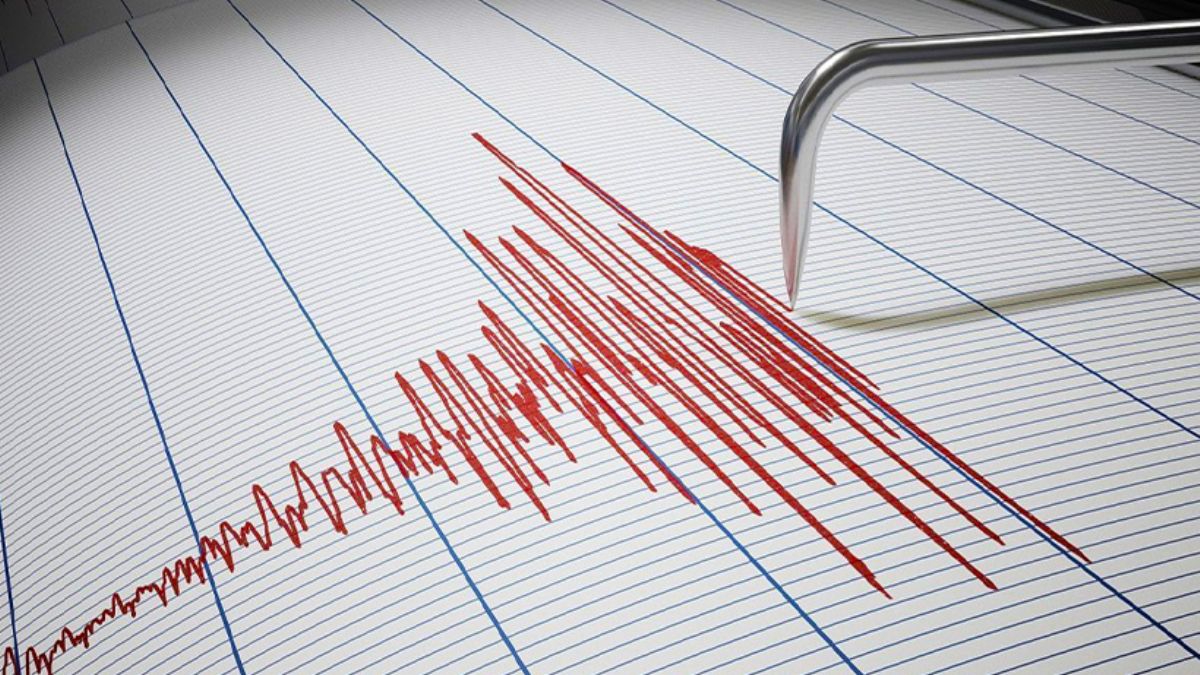 Ege'de korkutan deprem - Timeturk Haber