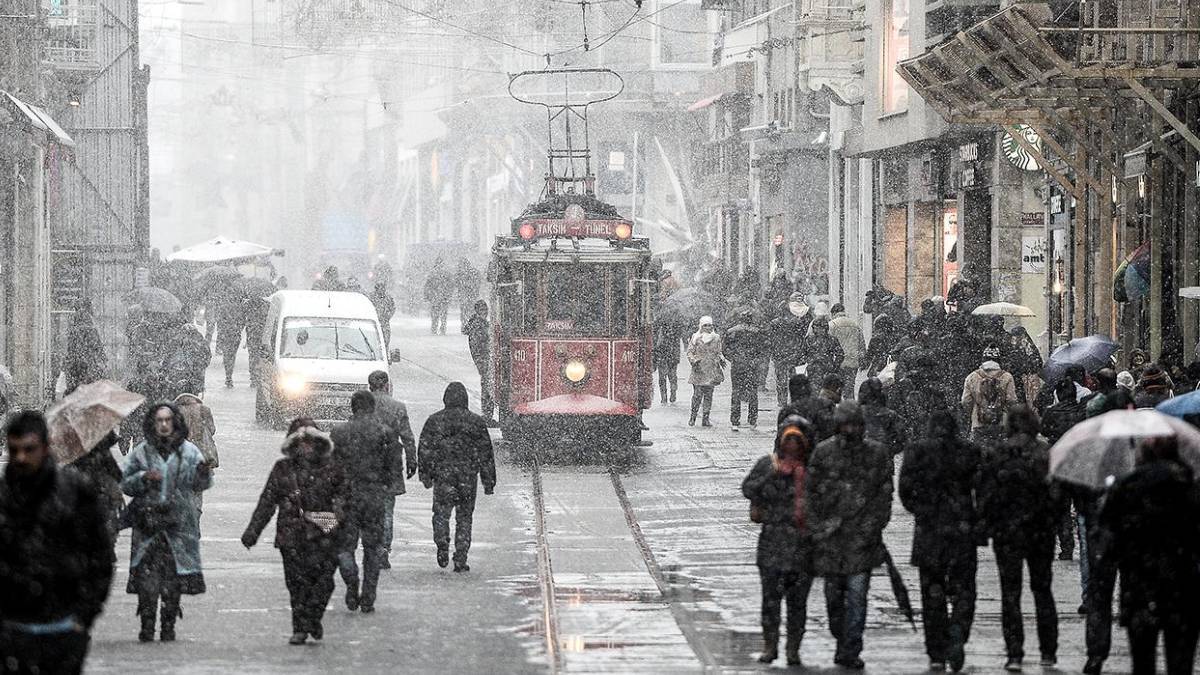 Yılbaşında İstanbul'a kar yağacak mı? Yılbaşında İstanbul'da hava nasıl olacak?