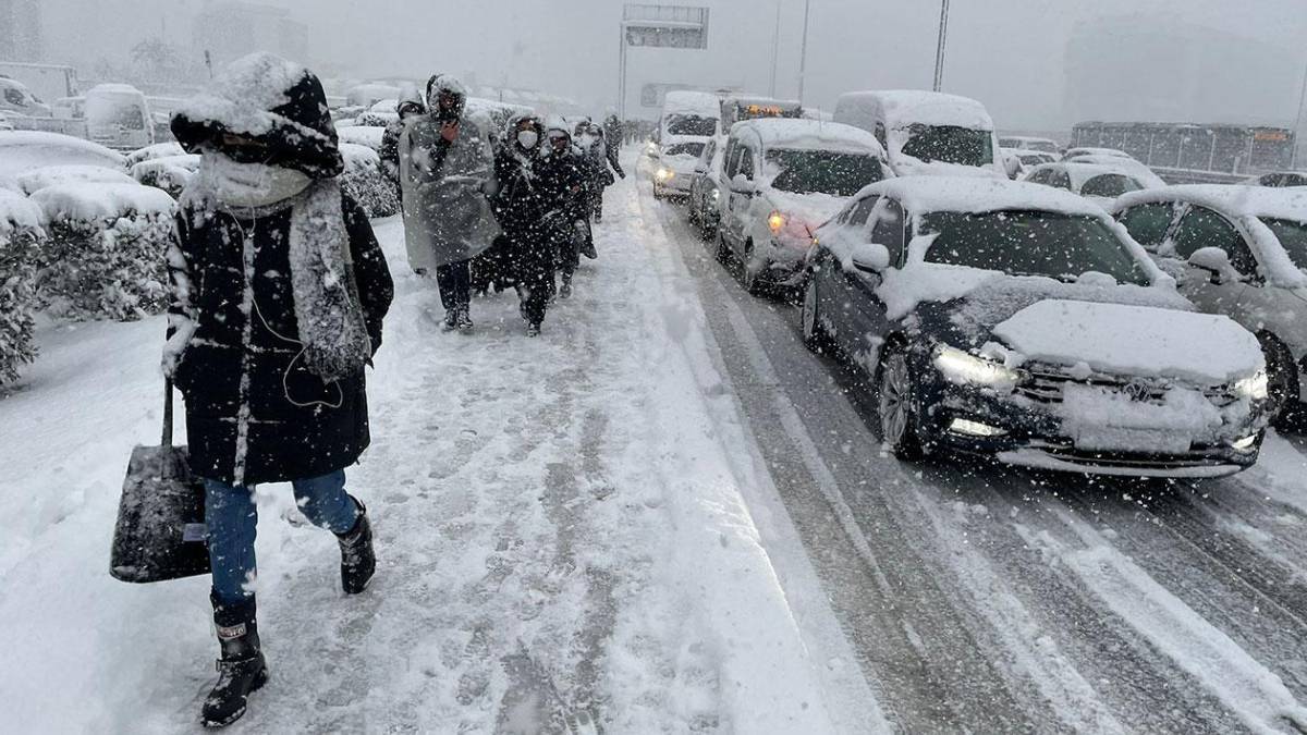 İstanbul'a kar ne zaman yağacak? İstanbul'da Çarşamba günü kar yağacak mı? 2 Mart Çarşamba kar tutar mı?