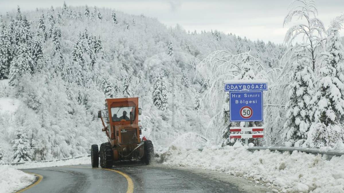 11 Mart Cuma Kastamonu'da yarın okullar tatil mi? Kastamonu'da 11 Mart okullar tatil mi? Kastamonu'da kar tatili uzatıldı mı?