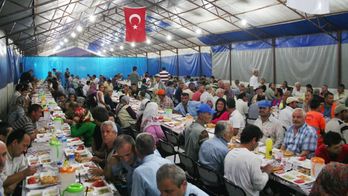 Esenyurt iftar çadırı nerede? Esenyurt'ta iftar (ramazan) çadırı kurulacak mı? Esenyurt ücretsiz (bedava) iftar veren yerler?