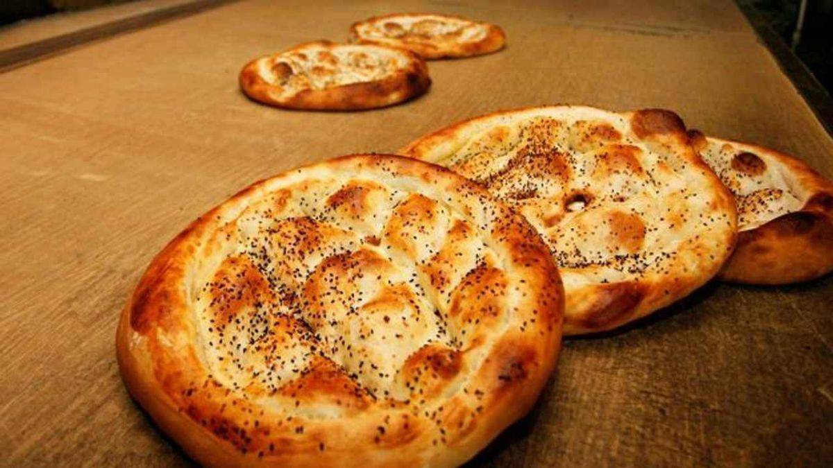 Ramazan pidesi kaç TL? 1 adet ramazan pidesi kaç TL ve kaç gram? Pide fiyatları şehirden şehire değişiyor mu?