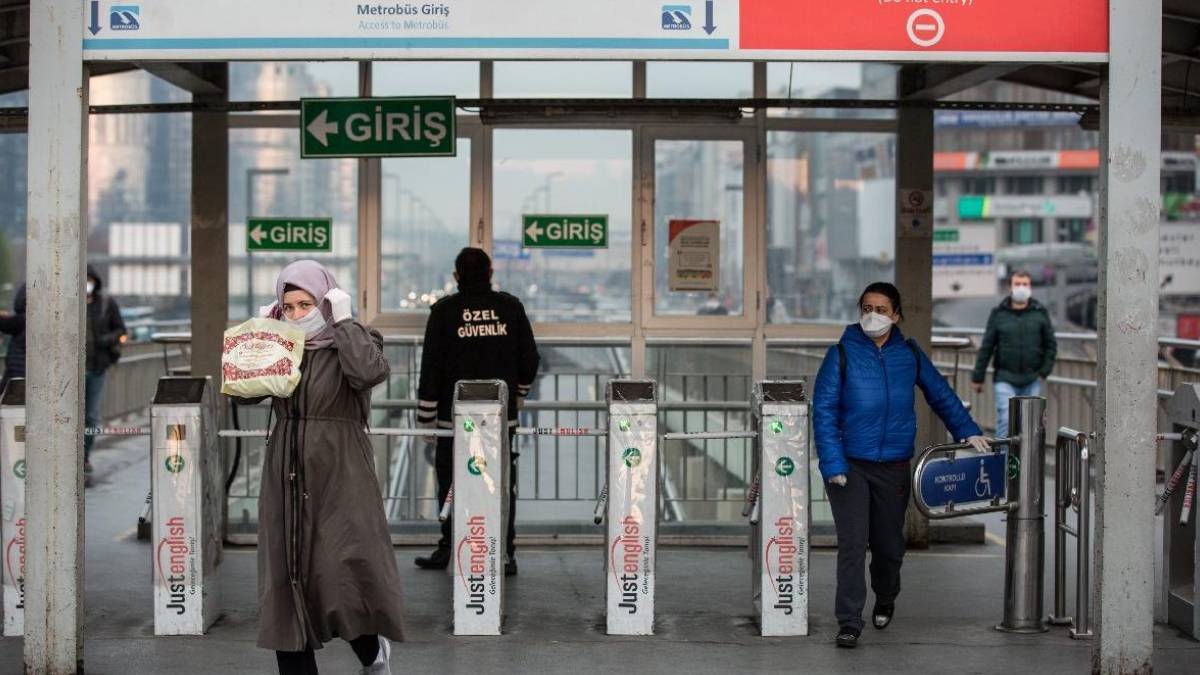 23 Nisan'da İstanbul'da otobüsler bedava mı? İETT Otobüs, metro, metrobüs herkese mi ücretsiz? Sadece çocuklara mı ücretsiz?