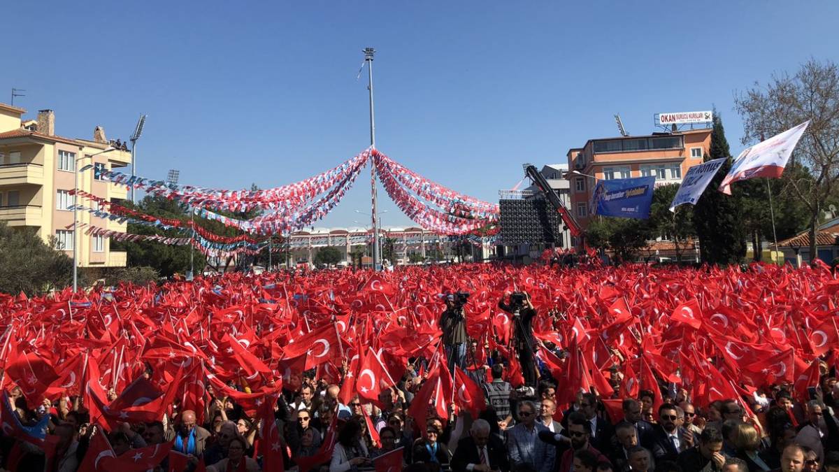 Balıkesir Kuvayi Milliye Meydanı kaç kişilik? Kuva-i Milliye Meydanı'na kaç kişi sığar? Kuvayı Milliye Meydanı kaç kişiyle dolar?