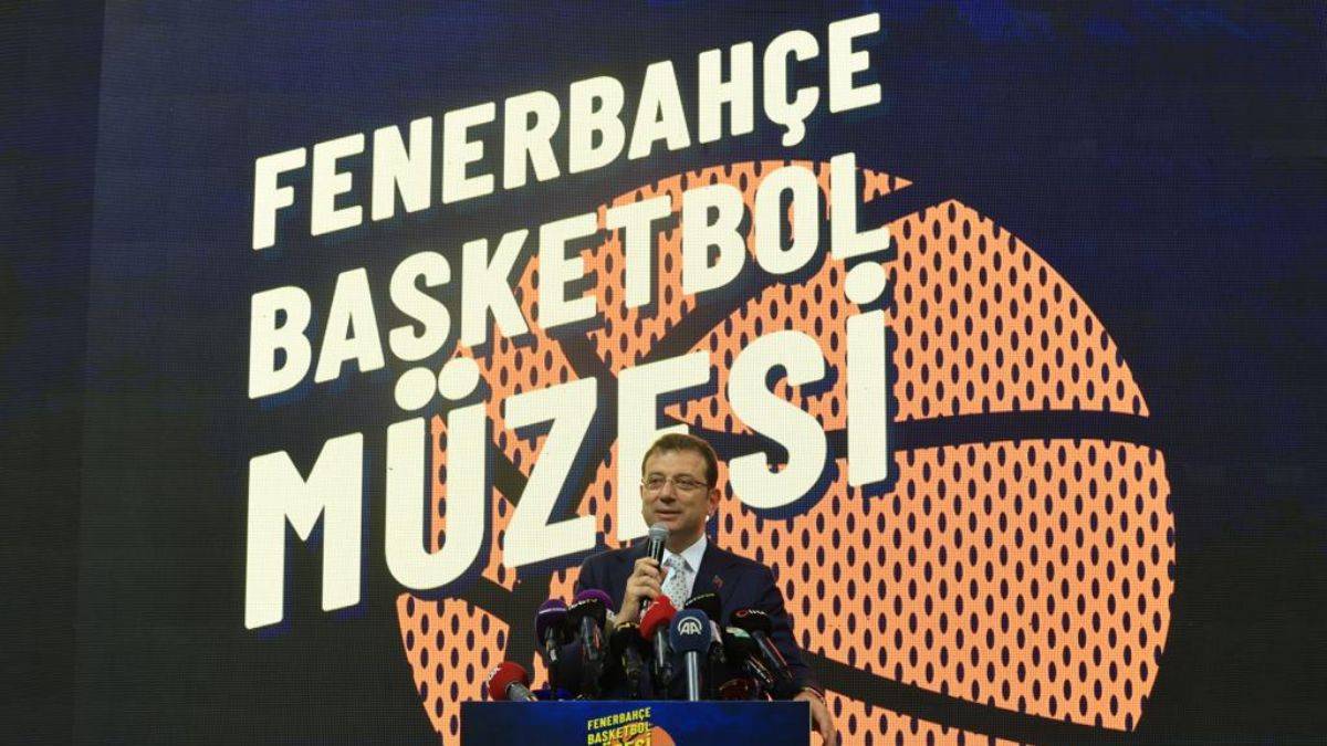 Başkan İmamoğlu, Türkiye'nin ilk basketbol müzesini açtı