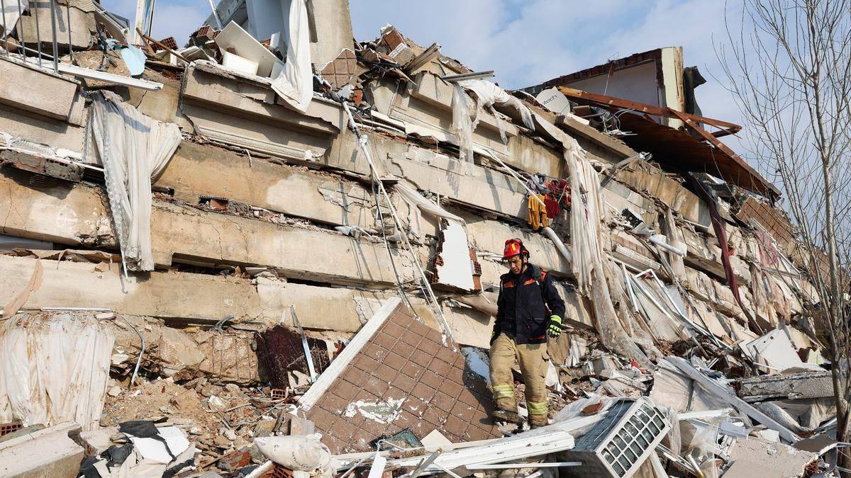 Dünya'da En Fazla Kaç Büyüklüğünde Deprem Olabilir? - Timeturk