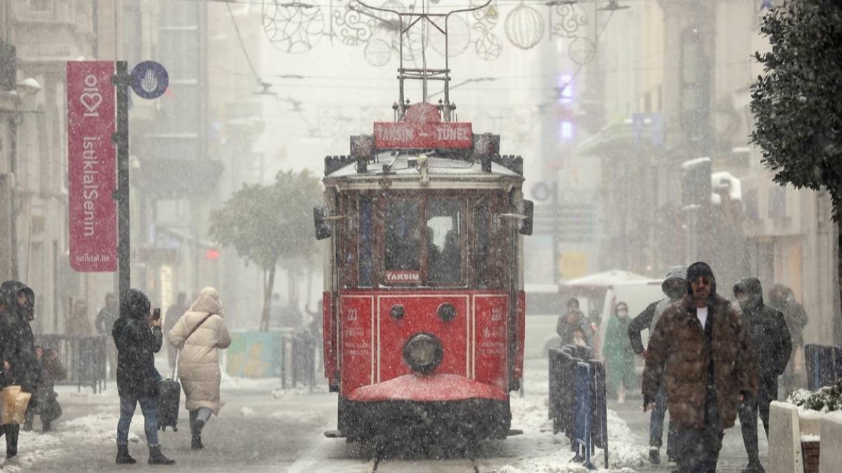 İstanbul'da kar yağacak mı? 28-29 Mart'ta İstanbul'da kar var mı? Yarın (Salı-Çarşamba) İstanbul'a kar yağar mı?