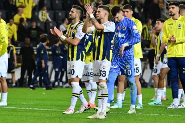 Fenerbahçe, Konferans Ligi Maçı Kamp Kadrosunu Duyurdu - Timeturk