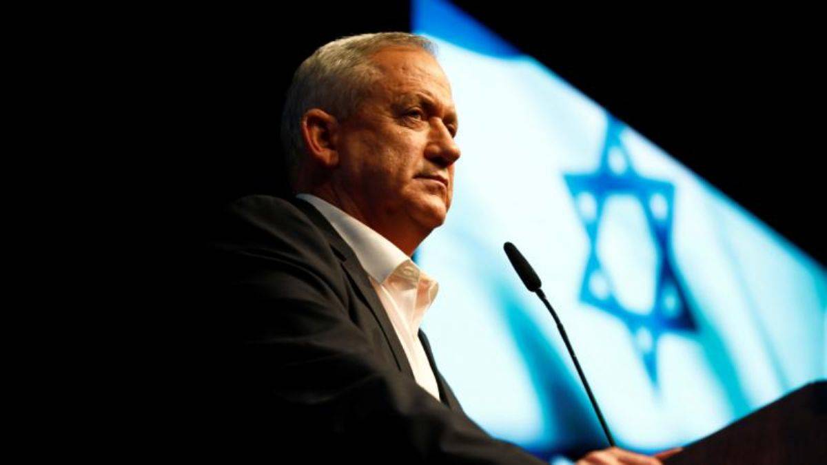 İsrail'de iki üst düzey istifa