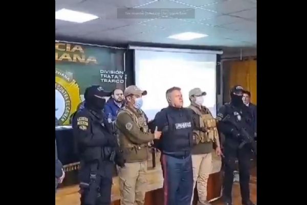 Bolivya'da darbeci General Zuniga gözaltına alındı