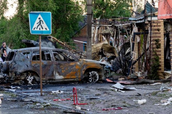 Rusya, Volnyansk kasabasını vurdu