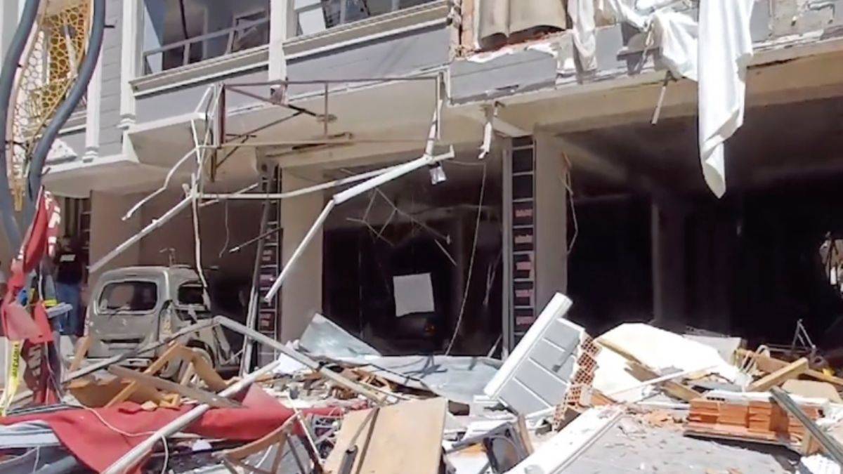 İzmir'de korkunç patlama: 4 ölü