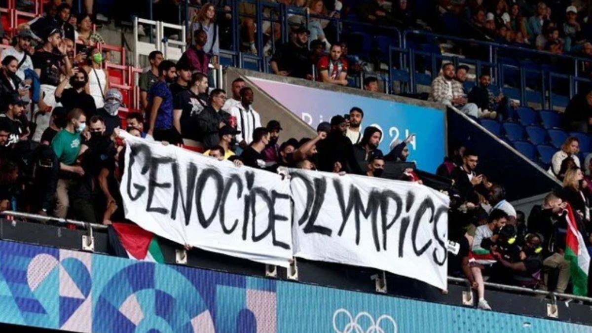 Fransa'da Paris Olimpiyatları'na damga vuran pankart