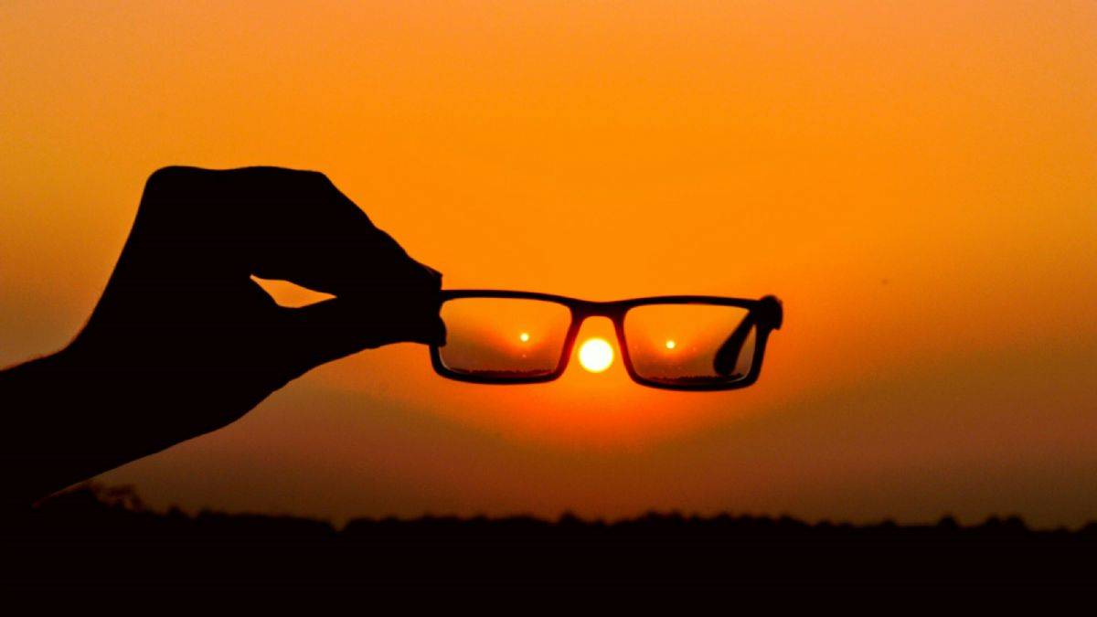 Polarize Güneş Gözlüğü Nedir? Nasıl Anlaşılır?