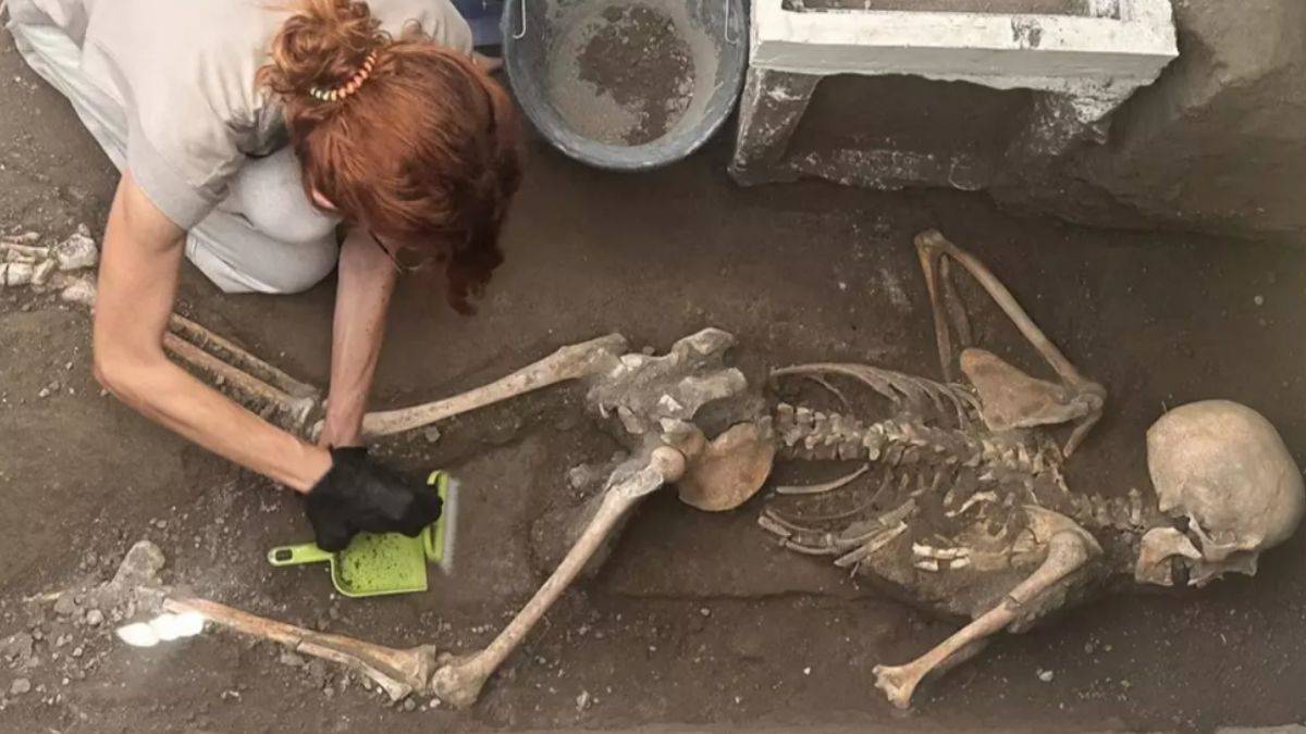 Pompei'deki kazılarda ölen 2 kişiye ait hazine bulundu