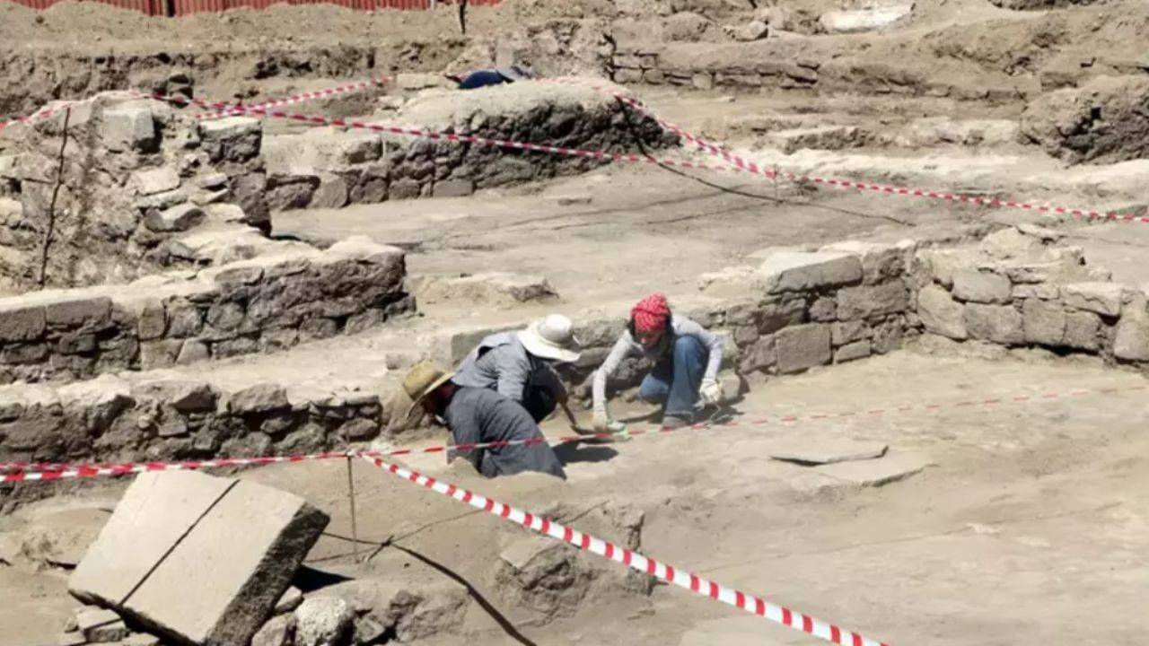 Van'da Osmanlı dönemine ait pazar yeri ortaya çıktı