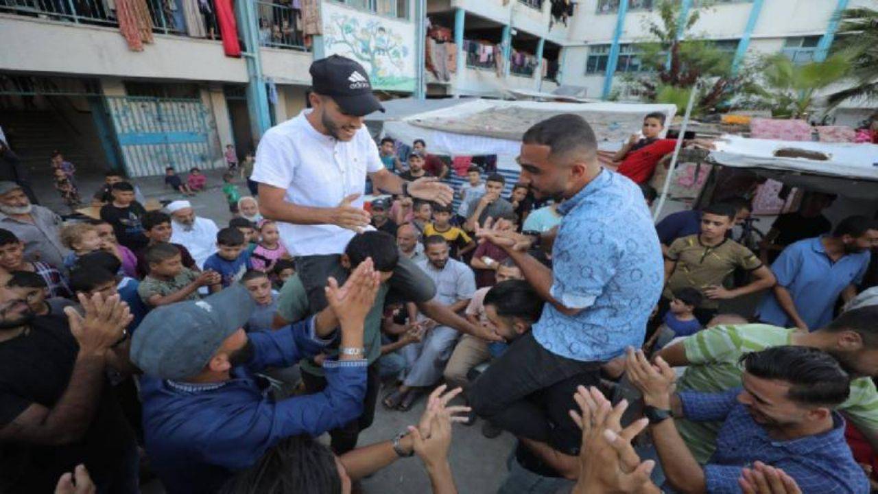 İsrail'in bomba yağdırdığı Gazze'de düğün