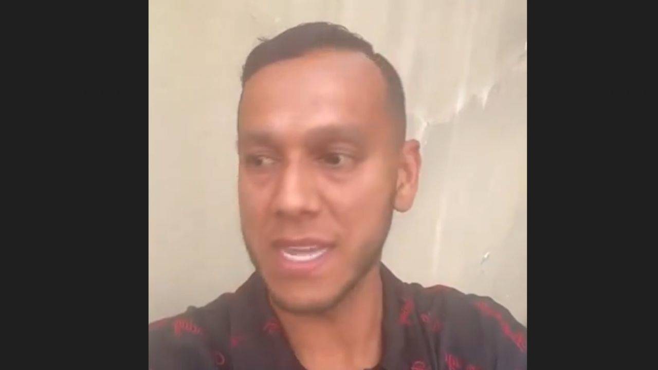 Josef de Souza'ya silahlı soygun: Terliğimi bile aldılar!