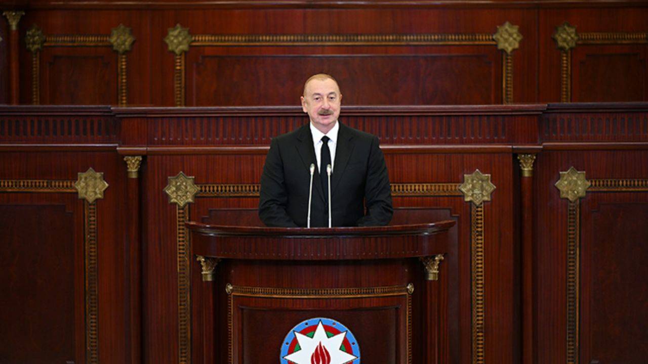 Aliyev, Ermenistan'ı silahlandıran ülkeleri uyardı