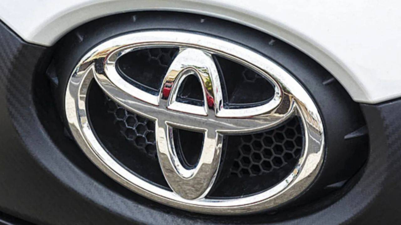 Toyota logosunun ardındaki anlam nedir?