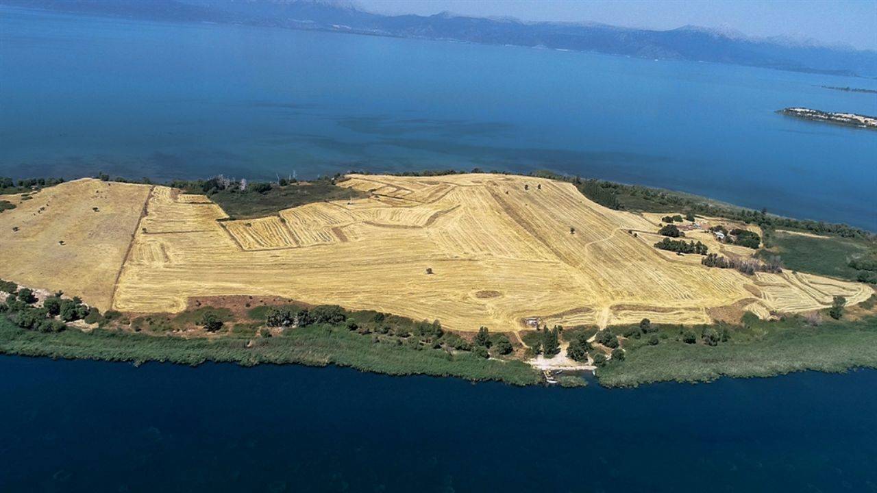 Konya’da metrekaresi 9 dolara satılık ada