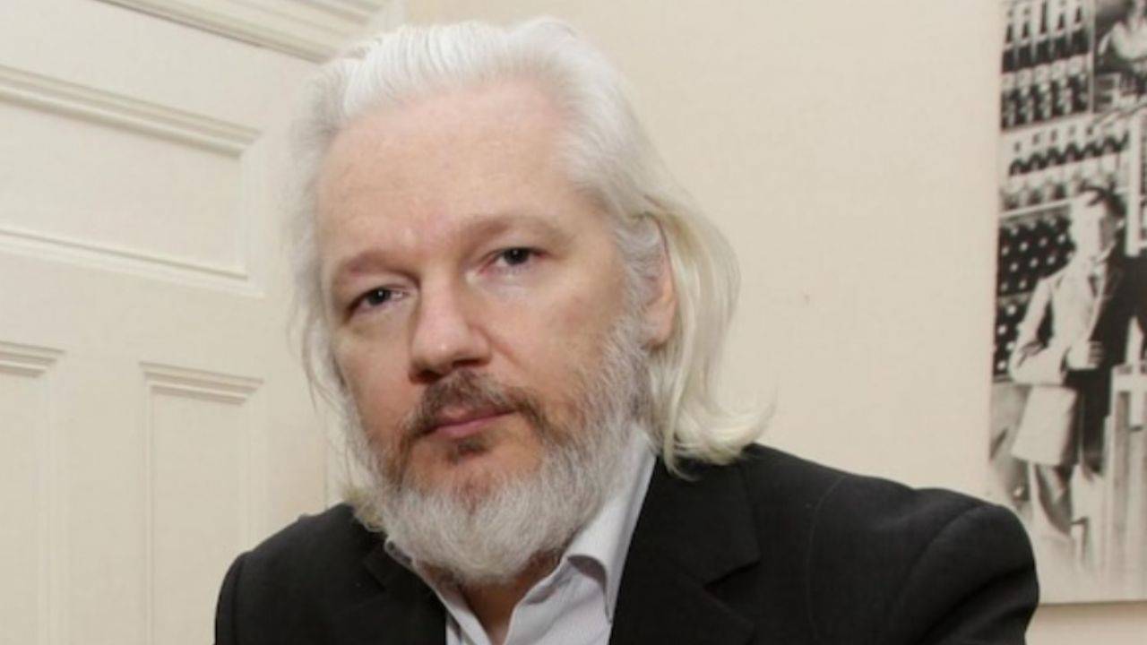 Assange, hapisten çıktıktan sonra ilk kez konuştu