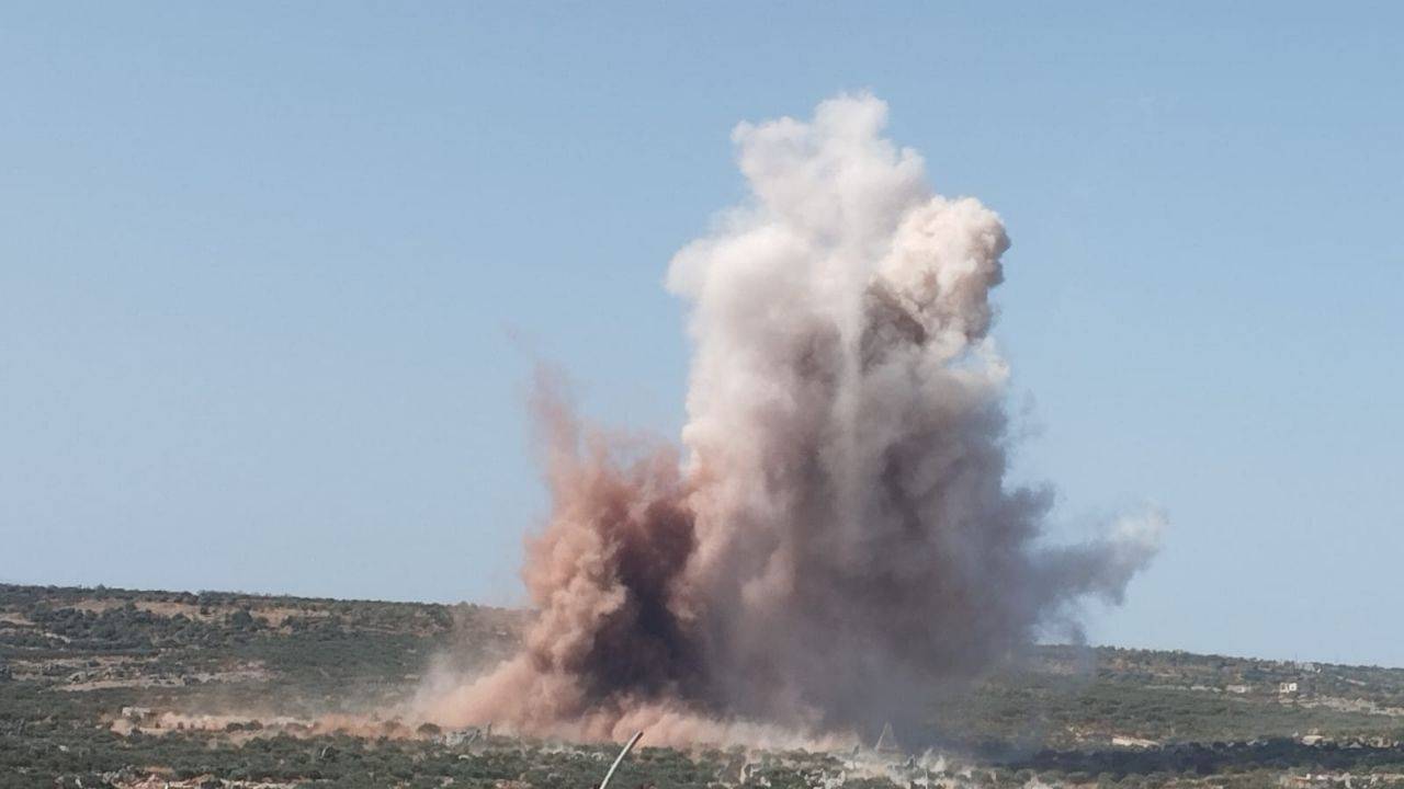 Rus savaş uçakları İdlib'i bombaladı