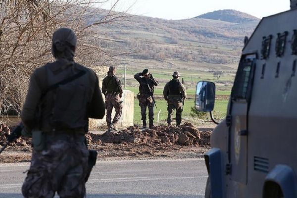 Teröristler çembere alındı! Mardin'de sokağa çıkma yasağı