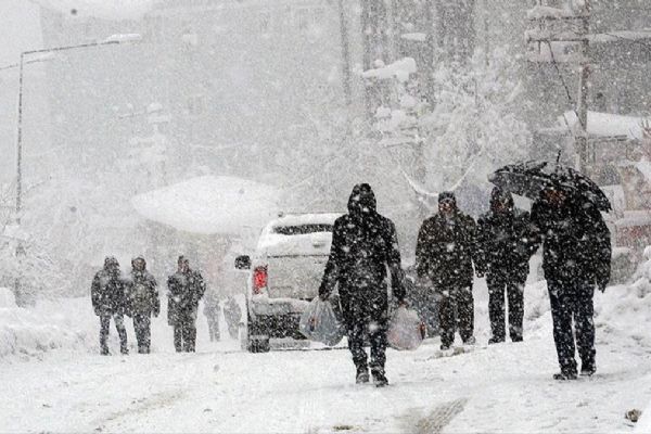 Meteoroloji bölge bölge uyardı! Karadeniz'in yüksek kesimlerinde kar beklentisi