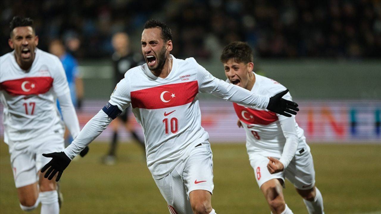 Hakan Çalhanoğlu'ndan 'milli takım' değerlendirmesi