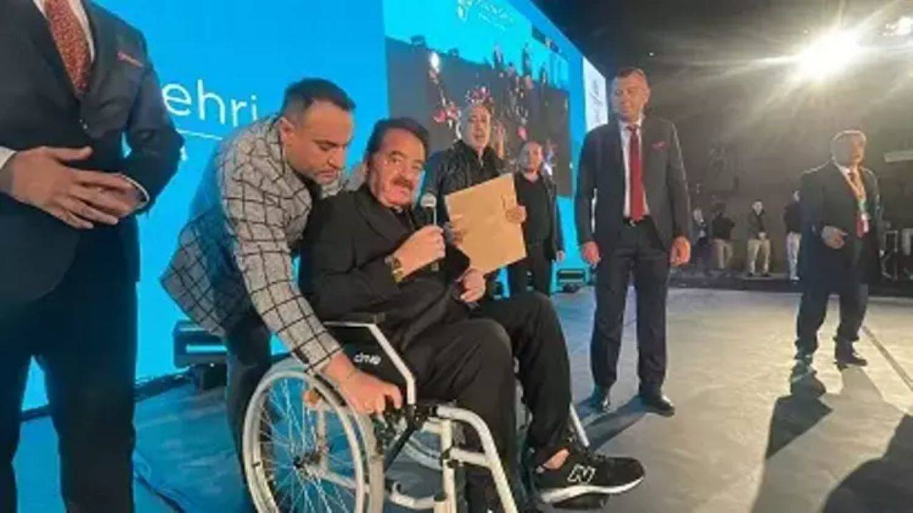 İbrahim Tatlıses e Şanlıurfa da onur ödülü