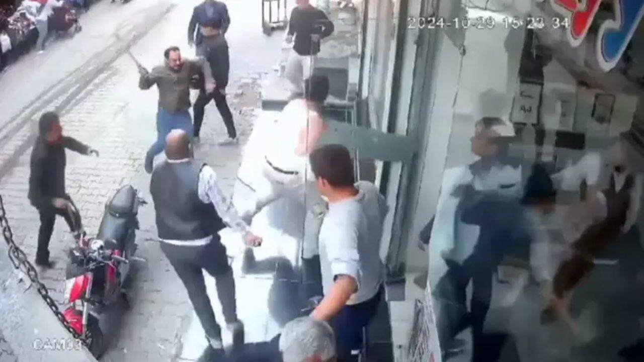 Şanlıurfa da alacak kavgası: Camlar kırıldı, Polis devreye girdi