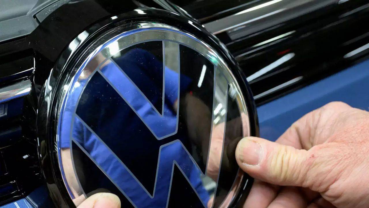 Almanya'da Volkswagen kriz büyüyor