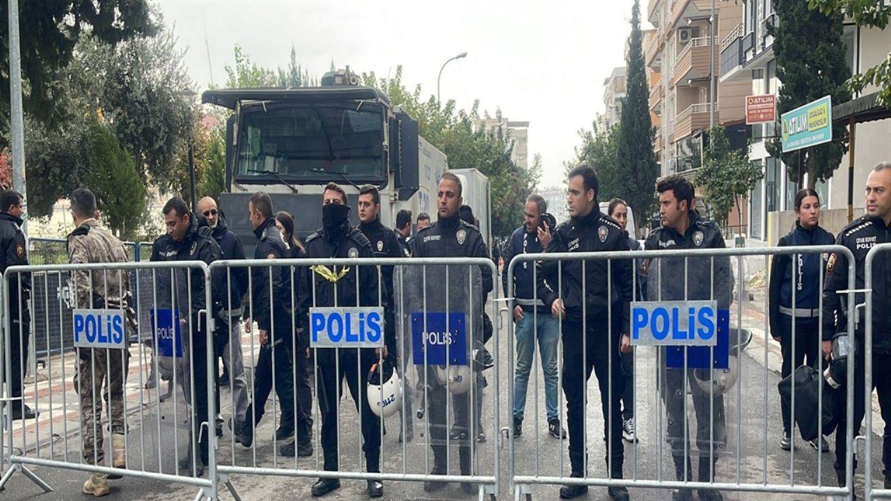 'Kayyum atanacaktı madem, neden adaylıklar onaylandı?' Avukat Çimen'den cevap...