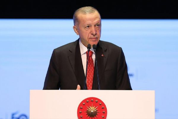 Erdoğan: Kadınların her alanda rol alması için eksiği kapatacağız