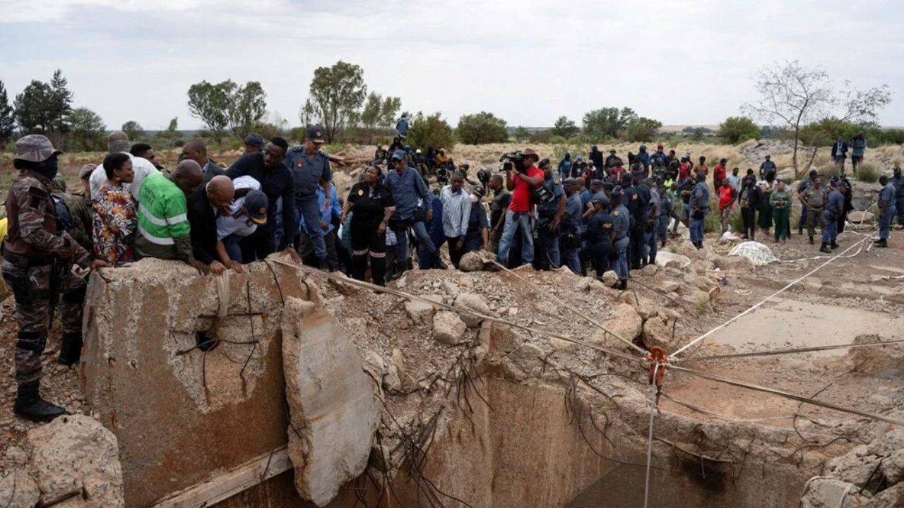 Güney Afrika'da binlerce kaçak madenci mahsur kaldı!