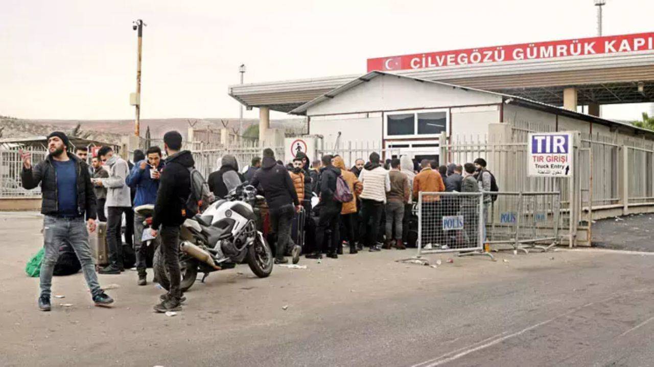 Hatay Cilvegözü'nde dönüş coşkusu: 'Vatanımıza kavuşuyoruz!'