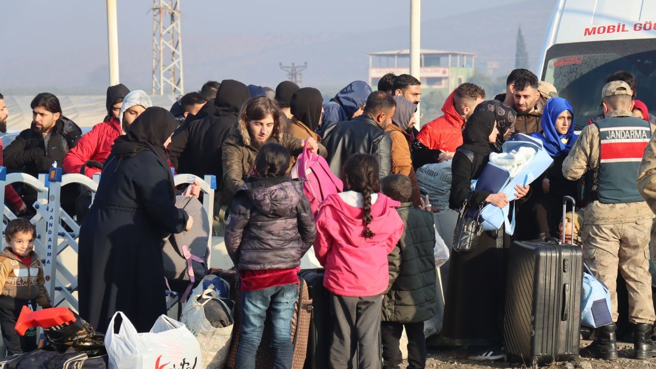 Suriyeli çalıştıran esnaf şaşkın: 'Aha yabancılar da gitti!'