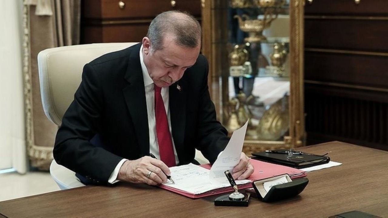 Cumhurbaşkanı Erdoğan, 14 üniversiteye yeni rektörler atadı