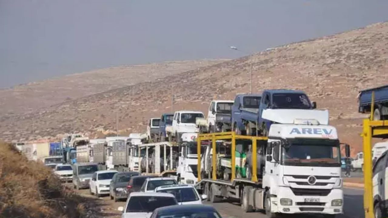 Hatay'dan Suriye'ye ticaret: Günlük 350 TIR geçişi