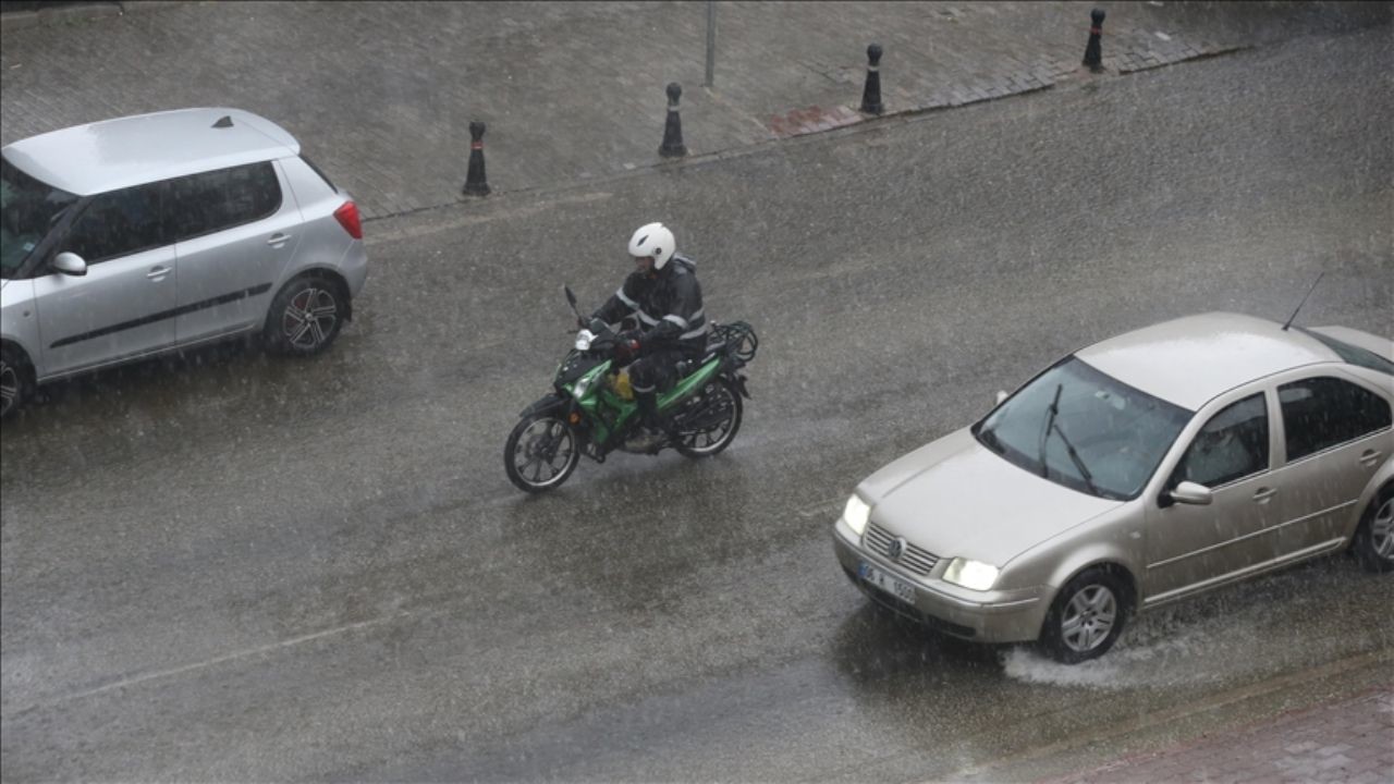 Meteorolojiden kuvvetli sağanak ve kar uyarısı