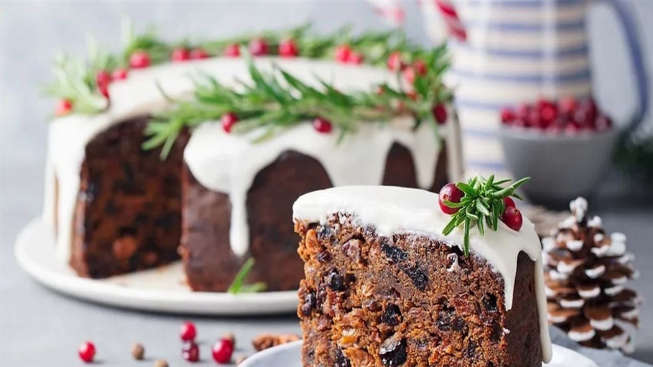 Zehirli 'noel keki' ile kız kardeşlerini ve yeğenini öldürdü