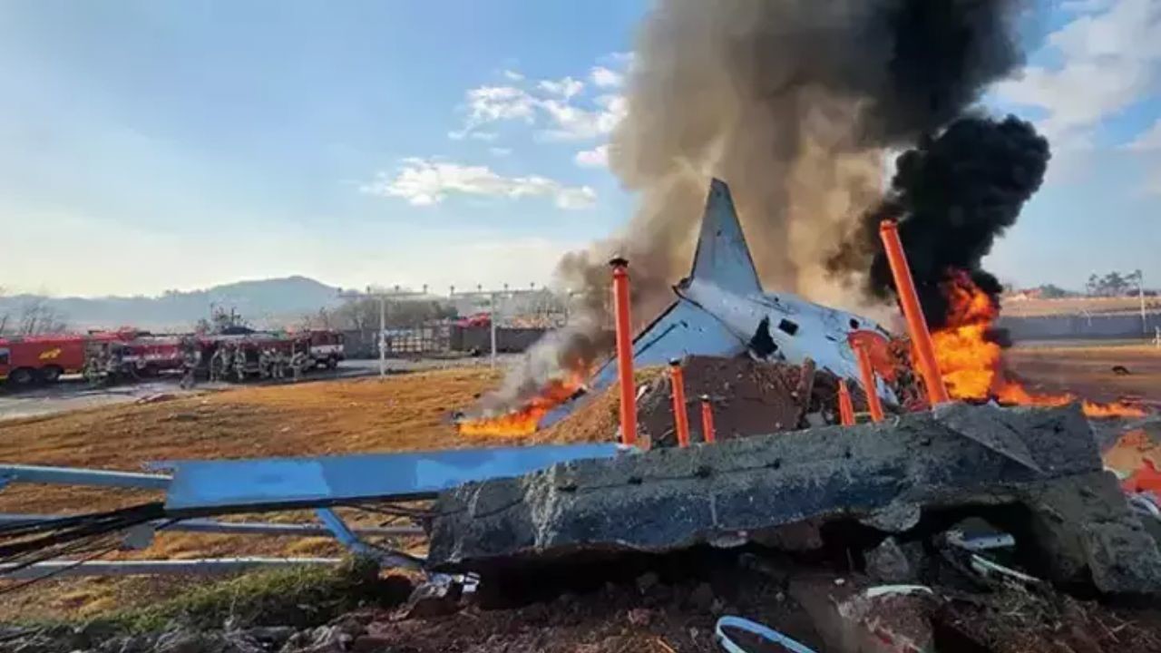 Güney Kore'de kabus gibi uçak  kazası 75 kişi hayatını kaybetti