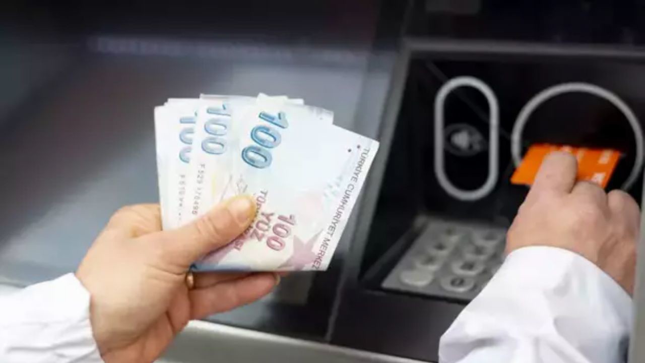 ATM'lerde küçük banknot krizi: Vatandaş para çekemiyor