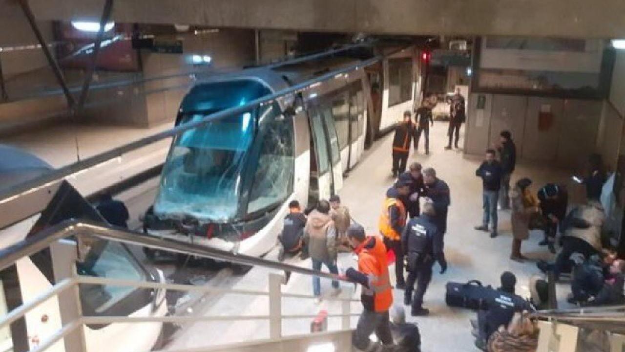 Fransa'da iki tramvay çarpıştı: Çok sayıda yaralı var